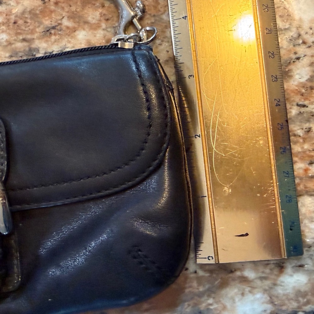 Coach SoHo Black Leather Wristlet Mini Clutch Y2K Buckle Flap - Picture 10 of 10